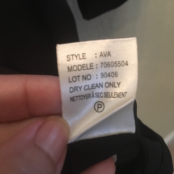 THEORY Black Top W/ Bow Size Petite - Picture 7 of 7